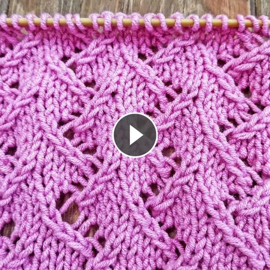 Zig zag lace knitting pattern