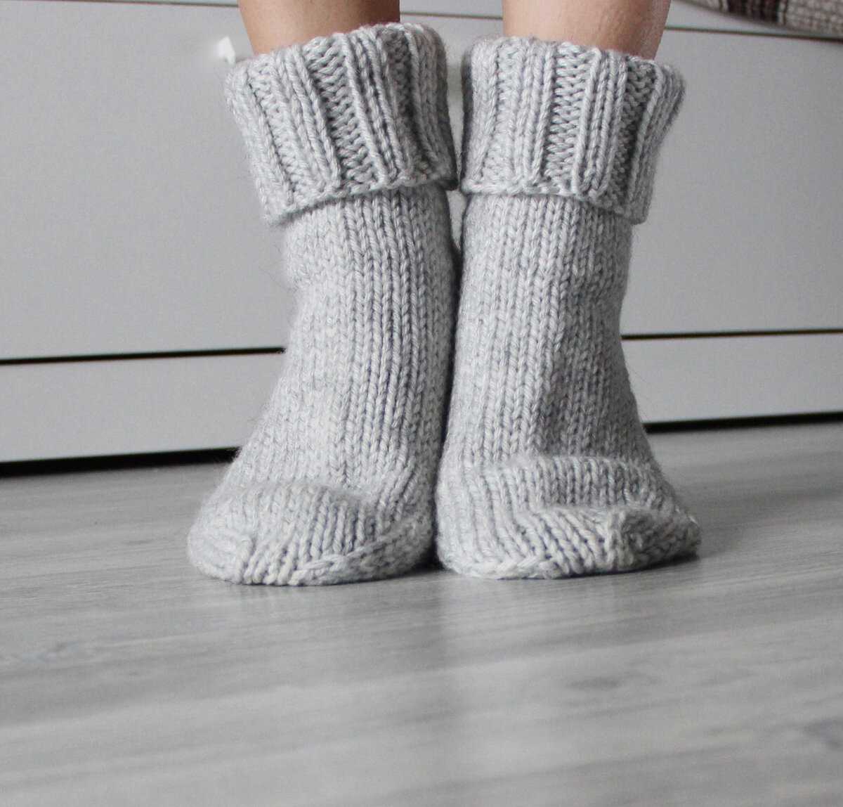 Knit socks 17 classic patterns for cozy feet