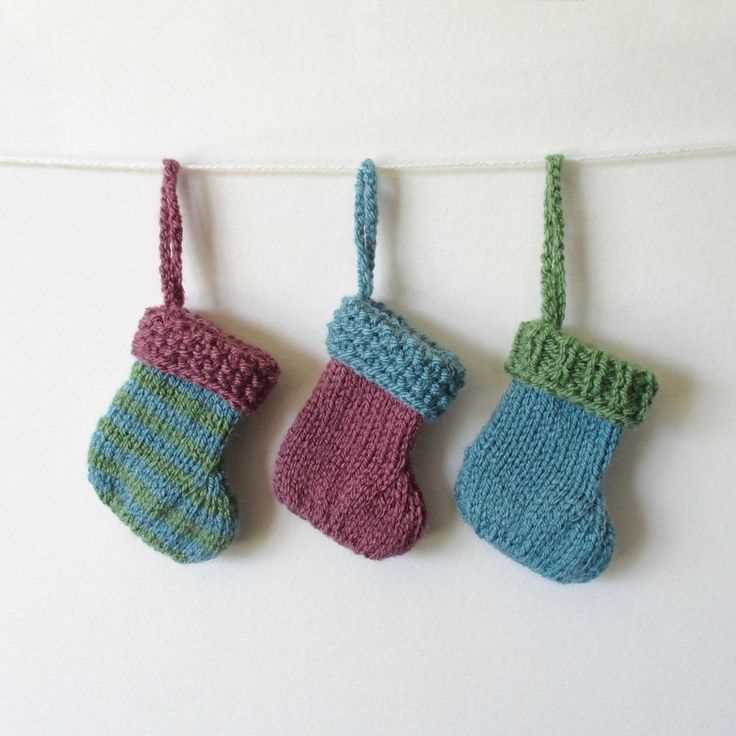 Knitted mini stocking pattern