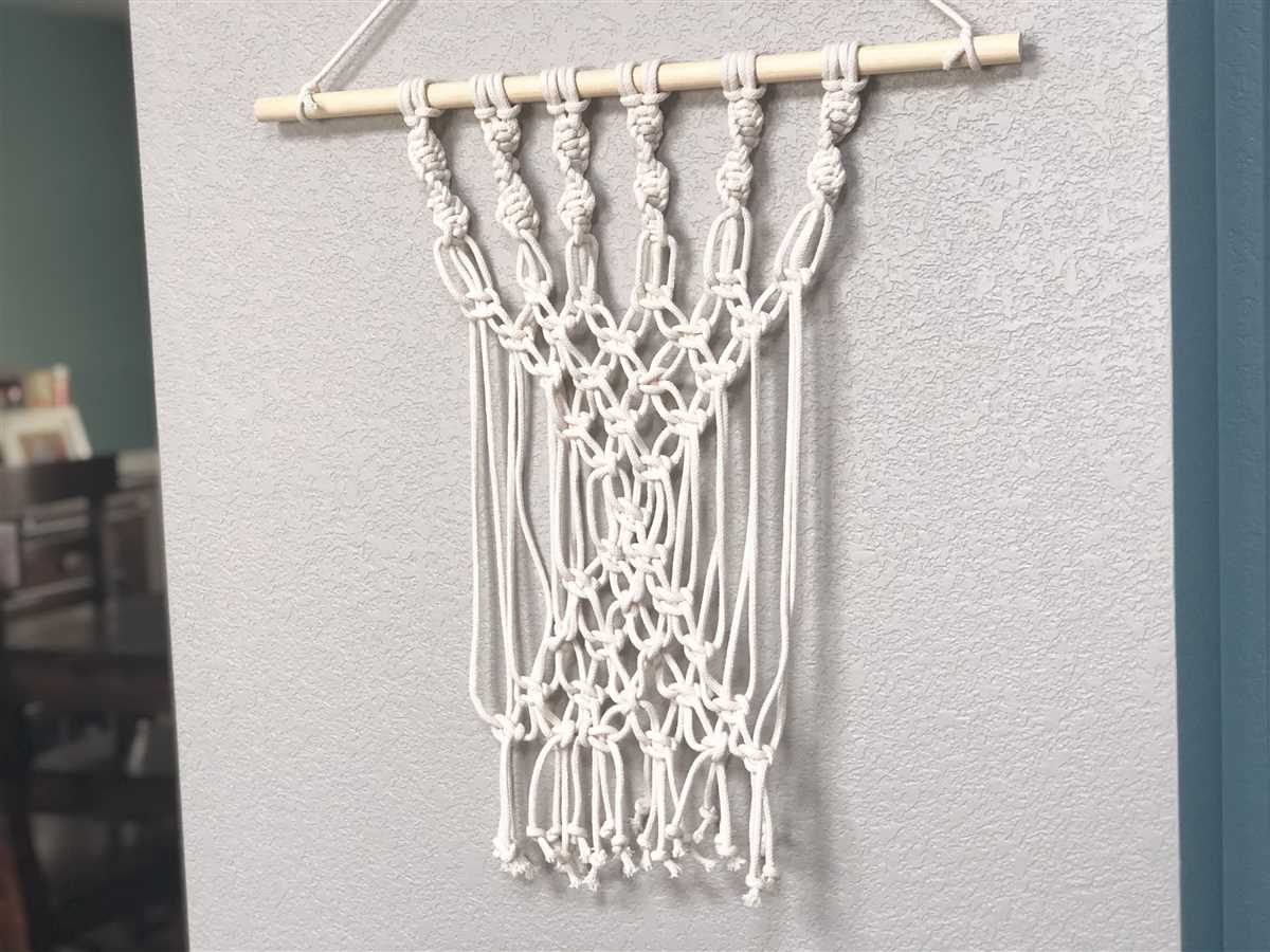 Free knit plant hanger pattern