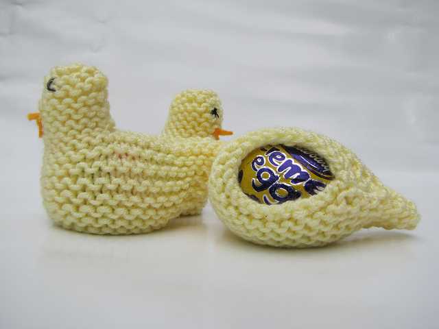 Knit easter chick basket pattern