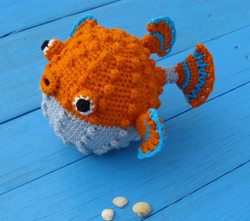 Clown fish knitting pattern