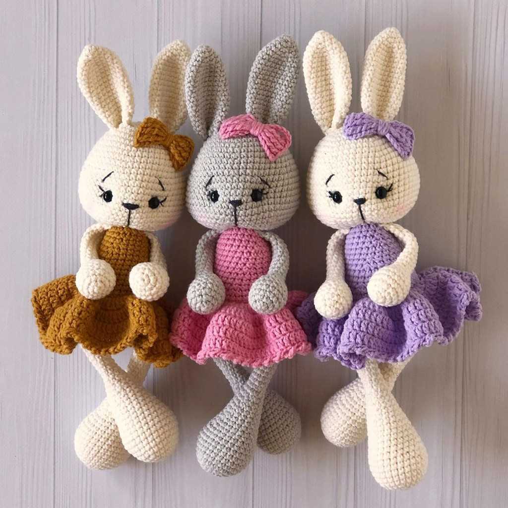 Amigurumi knits patterns for 20 cute mini knits
