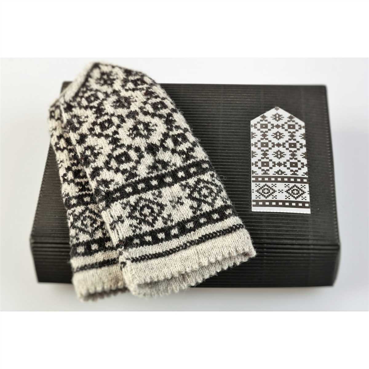 Knitting patterns and wool kits