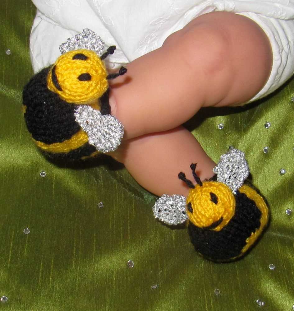 Animal booties knitting pattern