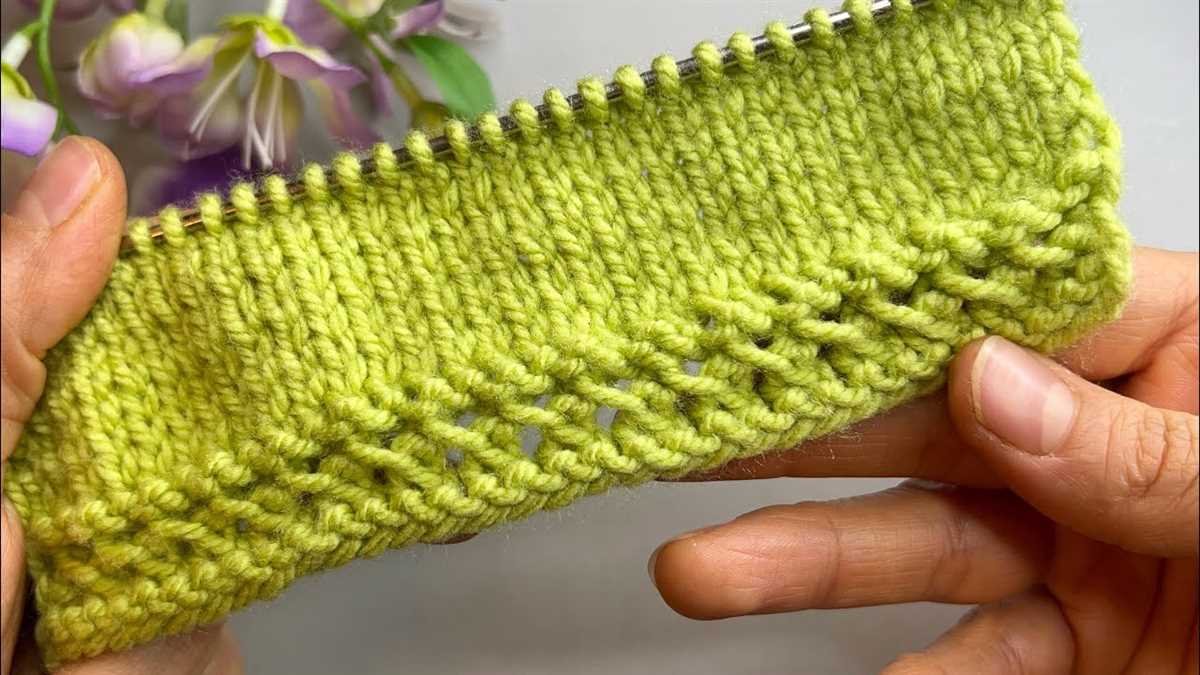 Reversible lace scarf knitting pattern