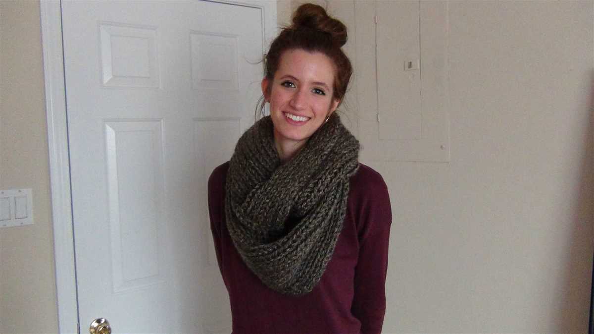 How to Knit a Beautiful Scarf With this Easy and Free Pattern Basic scarf knitting pattern free