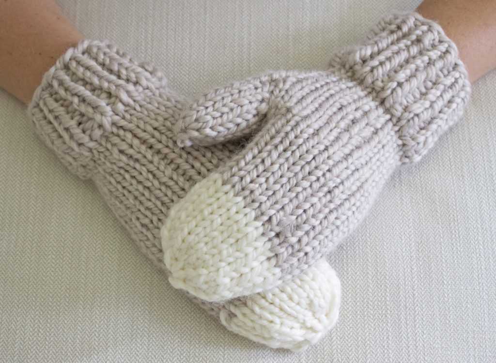 Basic knitted mitten pattern