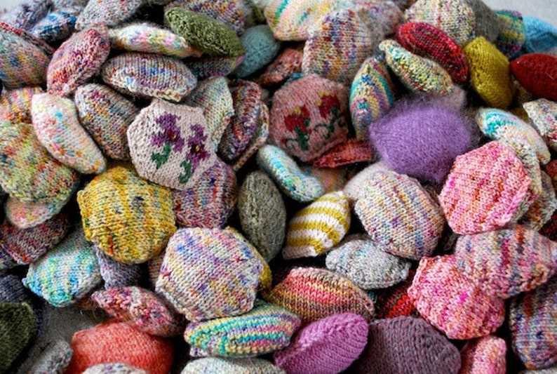 Beekeeper quilt knitting pattern