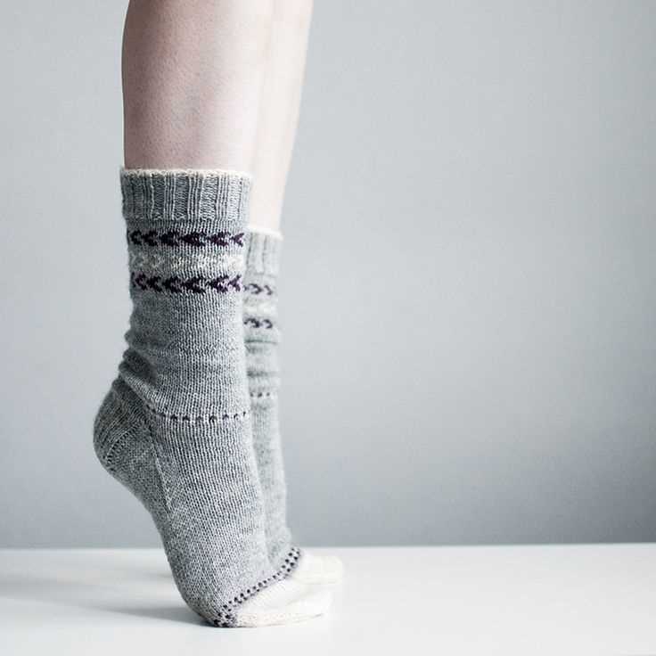 Machine knit leg warmers pattern