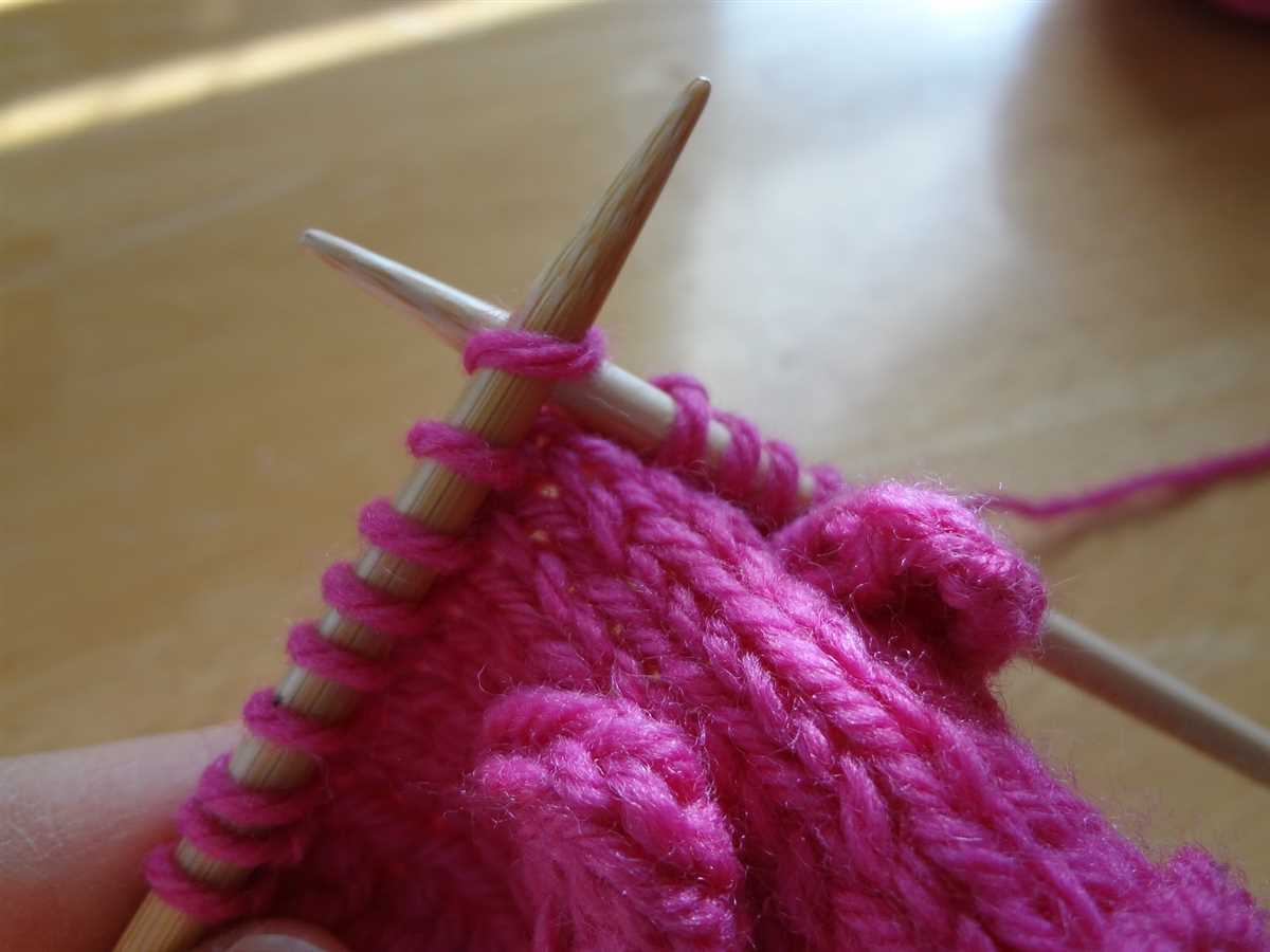 Bobble knit scarf pattern