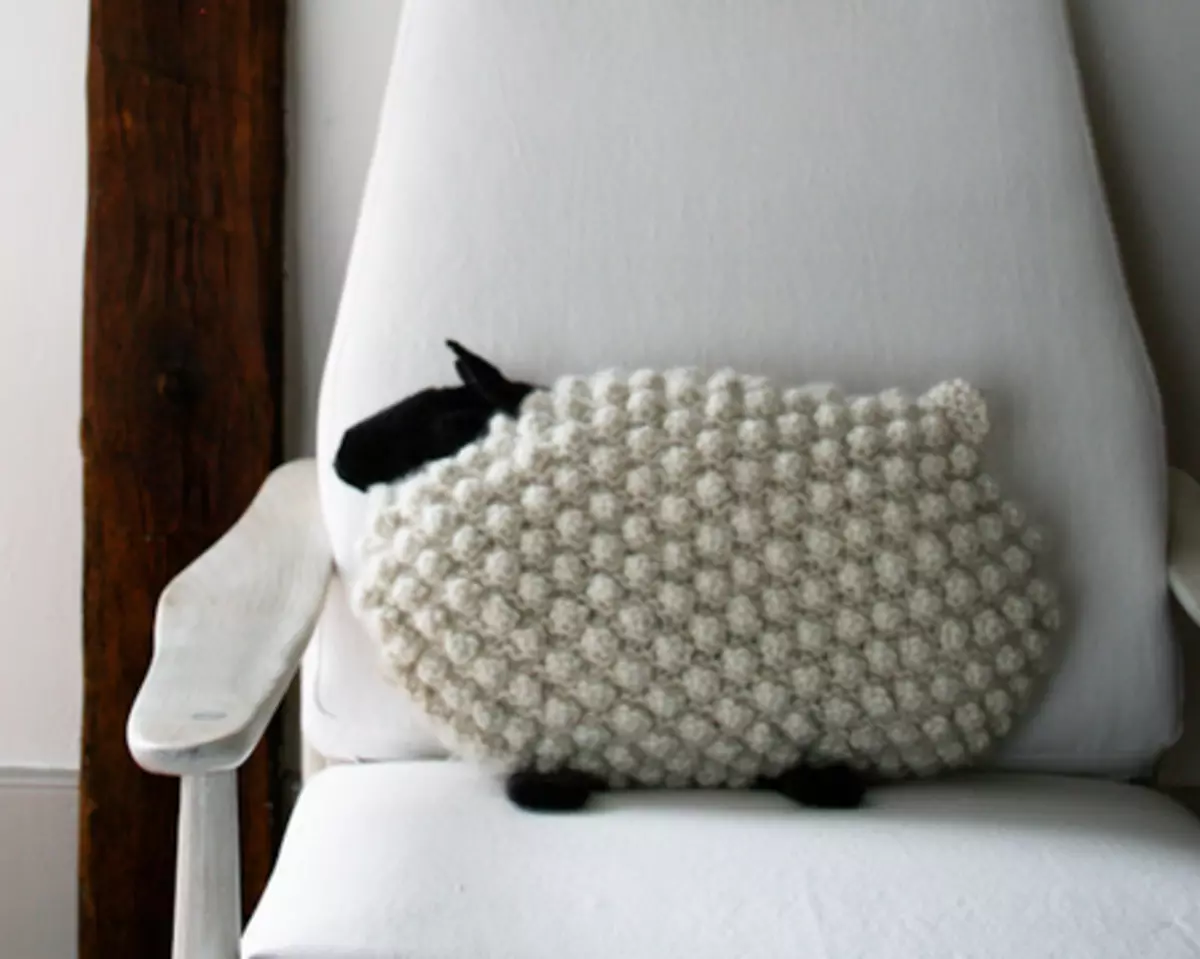 Bobble sheep knitting pattern