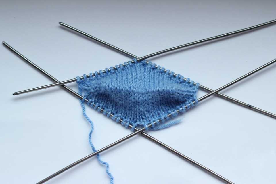 Boomerang scarf knit pattern