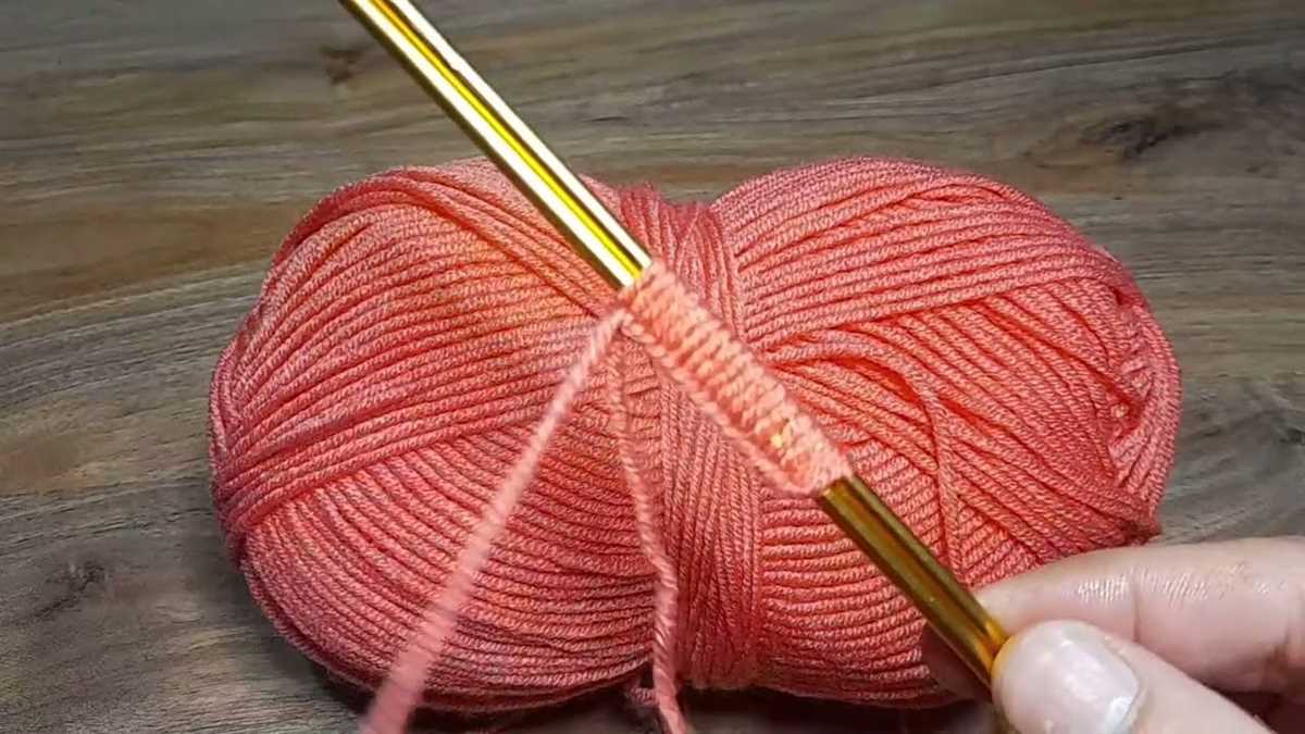 V and a knitting patterns