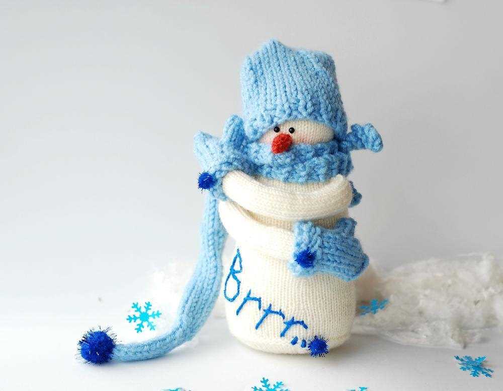 Knitting pattern for small snowman