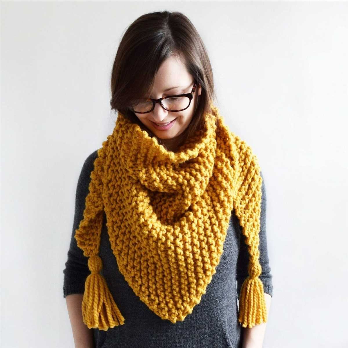 Chunky knit triangle shawl pattern