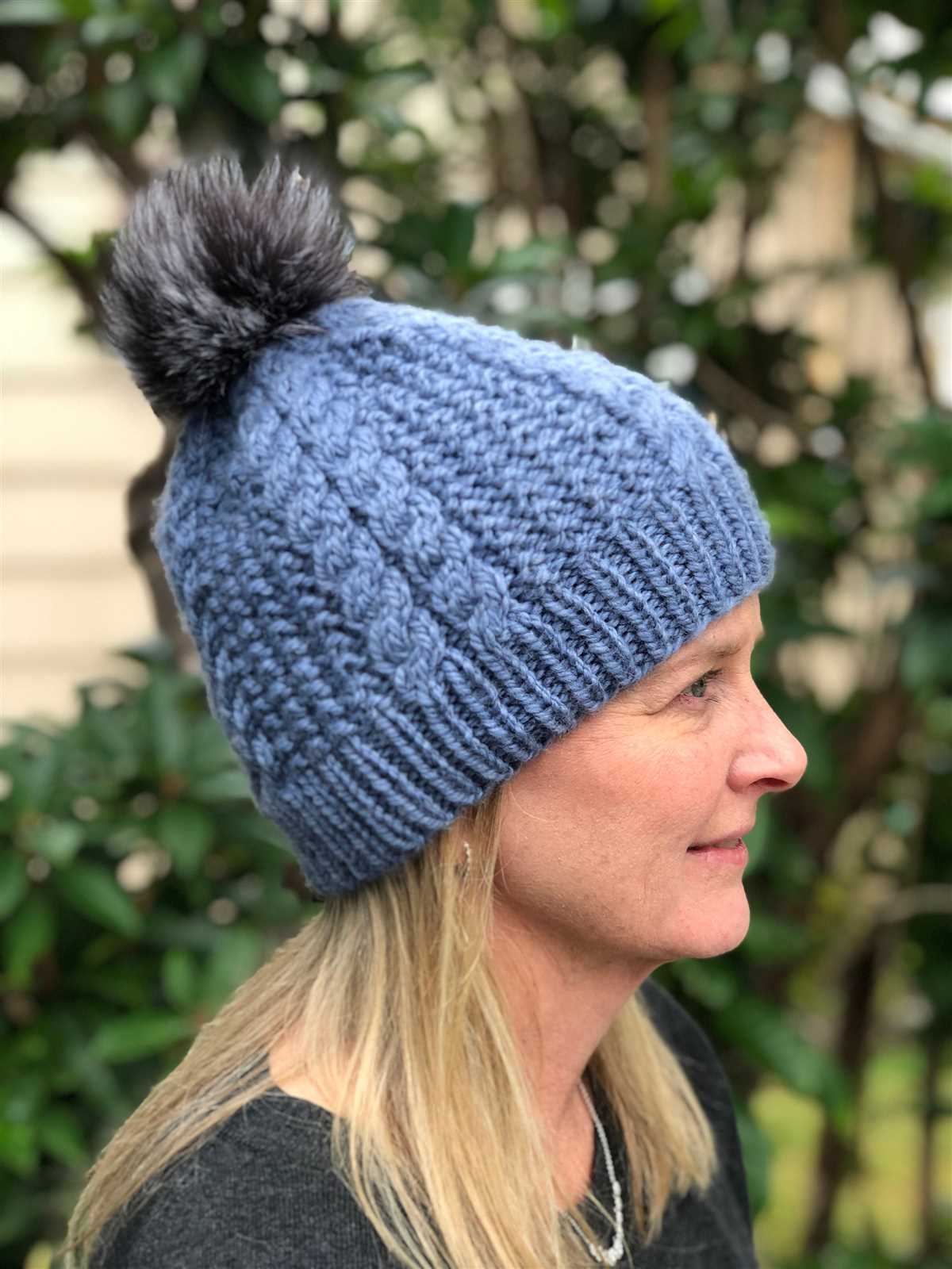 Cable knit hat pattern bulky yarn