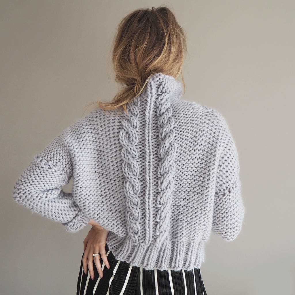 Cable knit jumper pattern womens