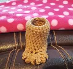 Cat paw chair socks knitting pattern