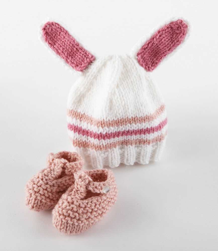How to Knit Adorable Bunny Booties - Free Pattern and Step-by-Step Instructions Bunny booties knitting pattern