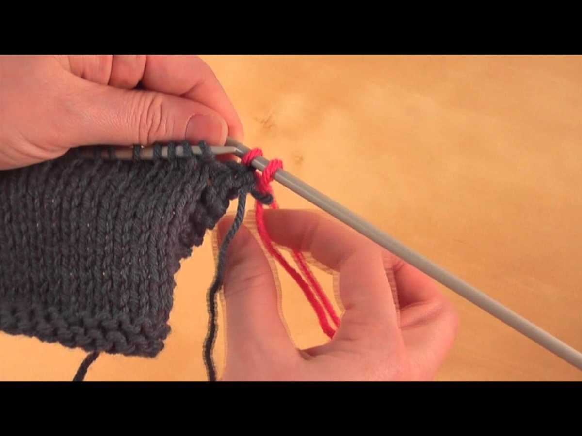 Changing colors in knitting patterns