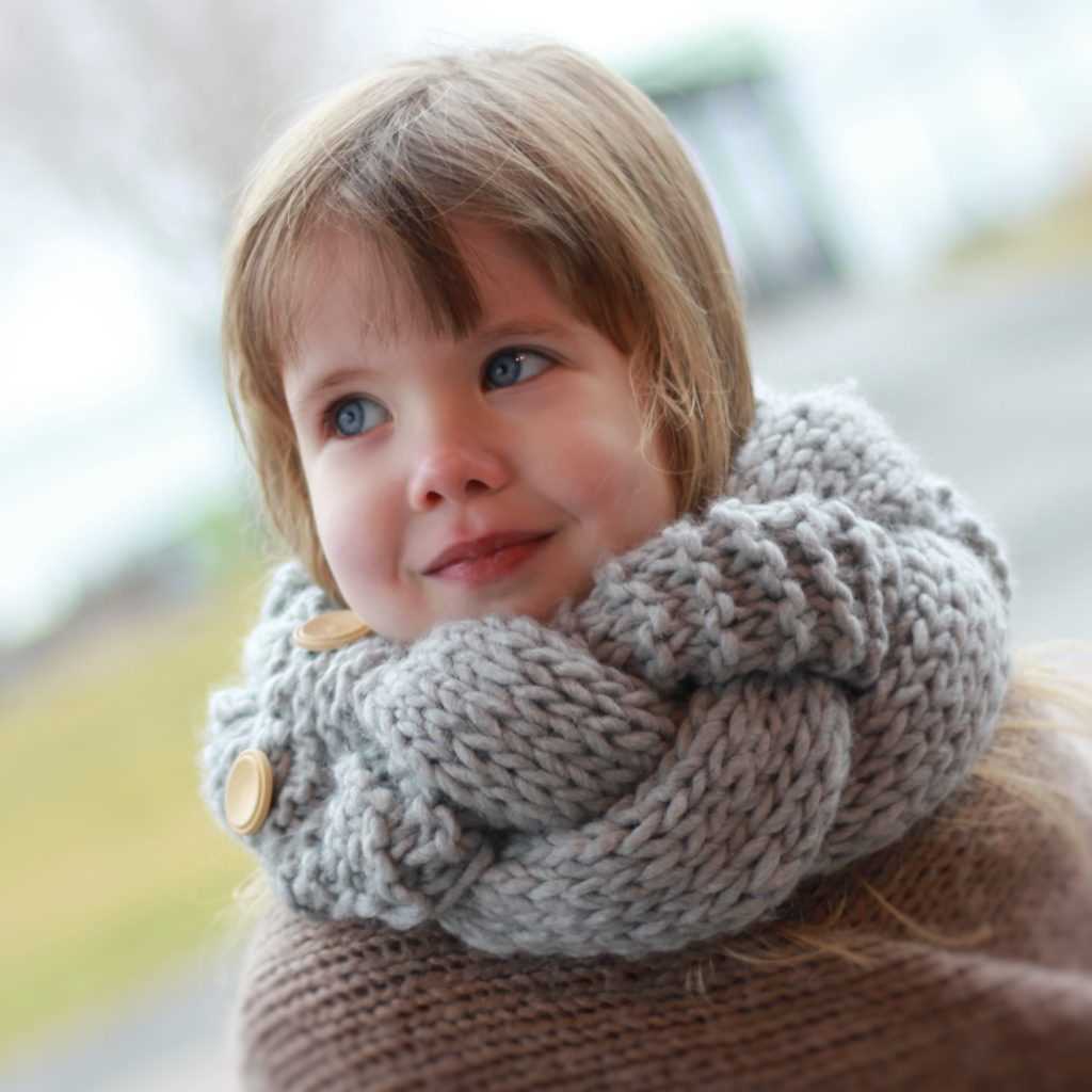 Children's cowl knitting pattern
