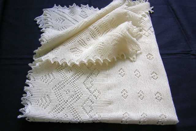 Christening shawl knitting pattern