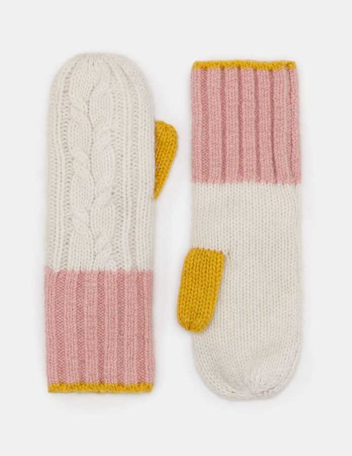 Chunky cable knit mittens pattern
