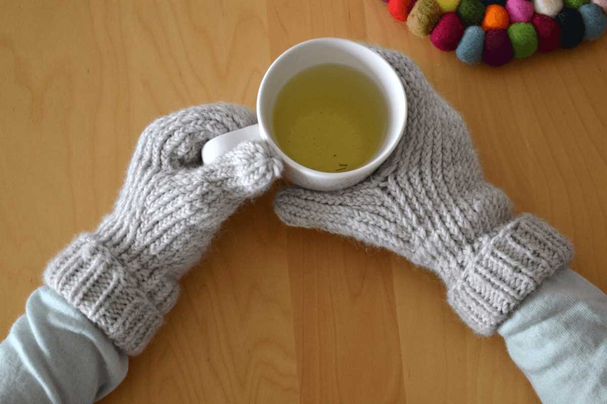 Basic knitted mitten pattern