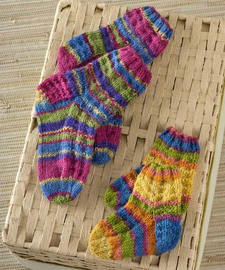Knit baby socks pattern free