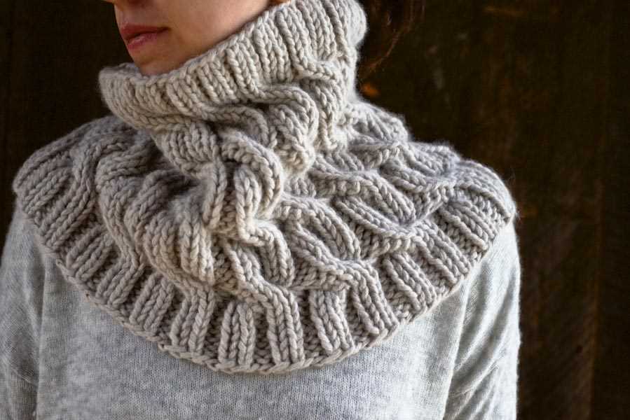 7 free knitted cowl patterns