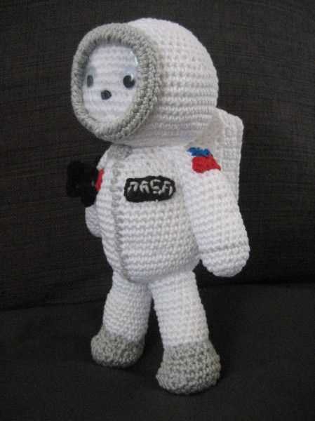 Astronaut knitting pattern