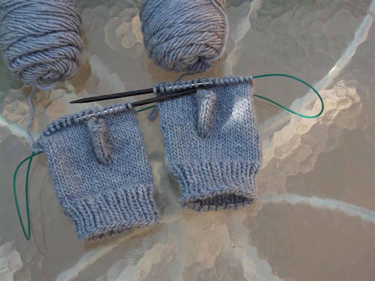 Magic loop mittens knitting pattern