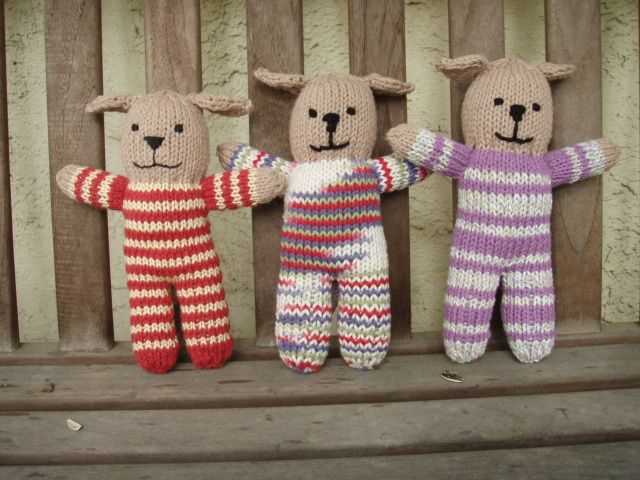 Patterns for knitting toys