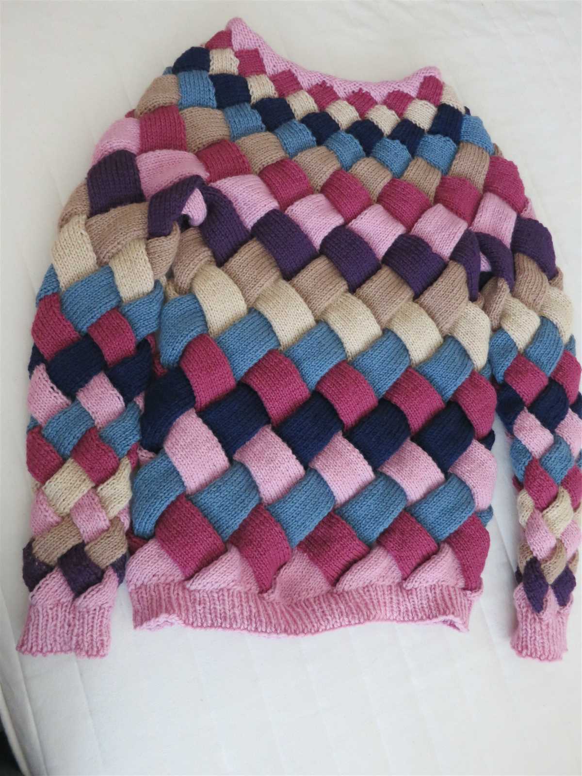 Entrelac knitting patterns sweater