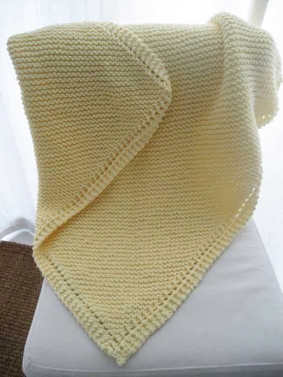 Diagonal knitted blanket pattern