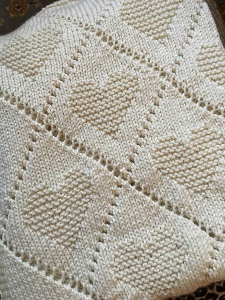 Create a Stunning Diamond Lace Scarf with this Knitting Pattern Diamond lace scarf knitting pattern