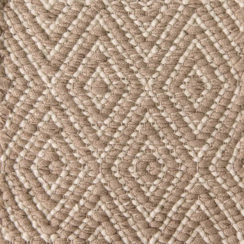 Diamond brocade knitting pattern