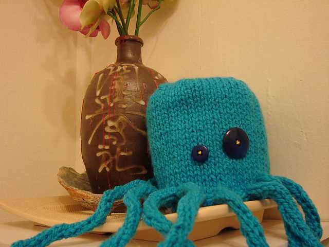 Create Your Own Adorable Octopus with a Loom Knitting Pattern Loom knit octopus pattern