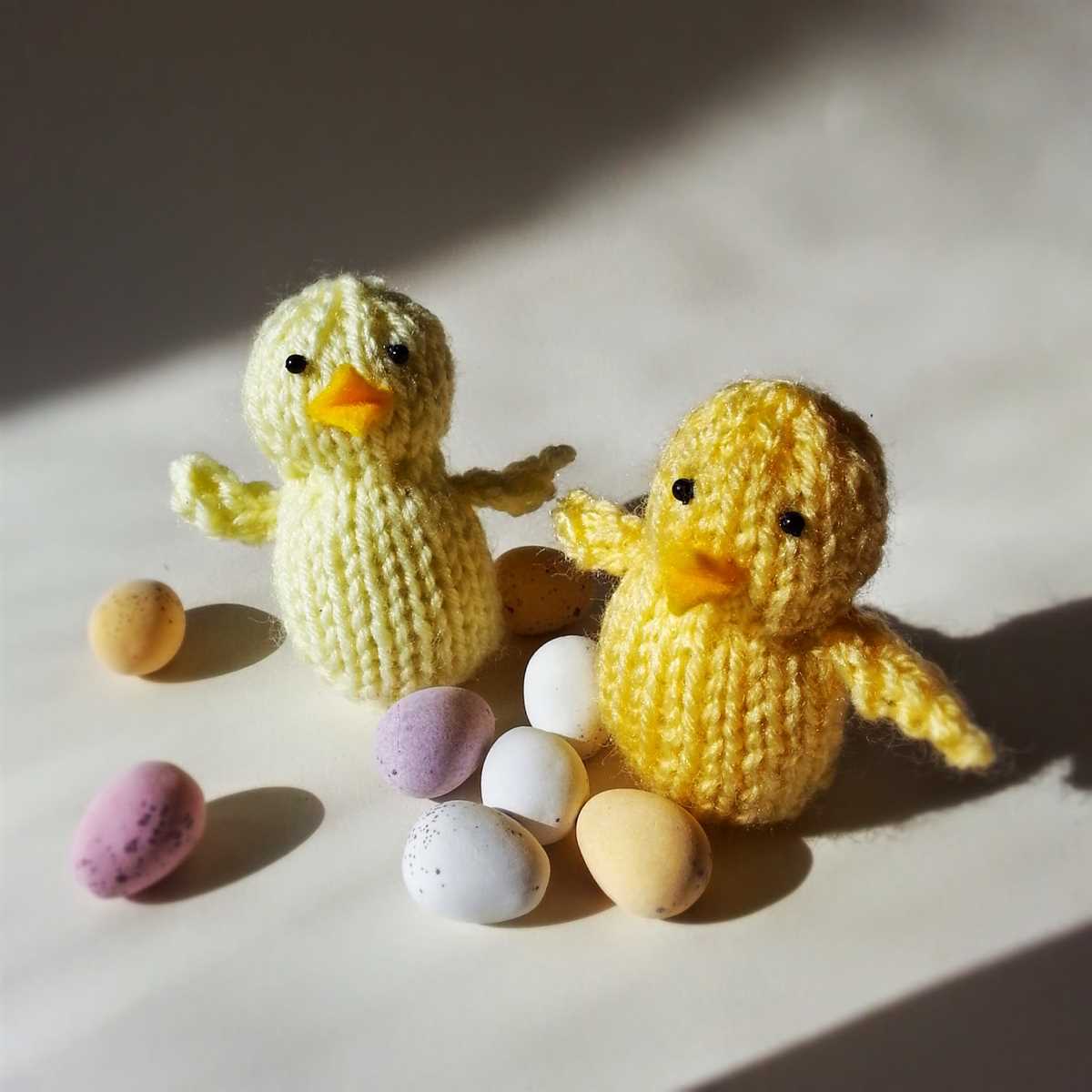Easter chick knitting pattern