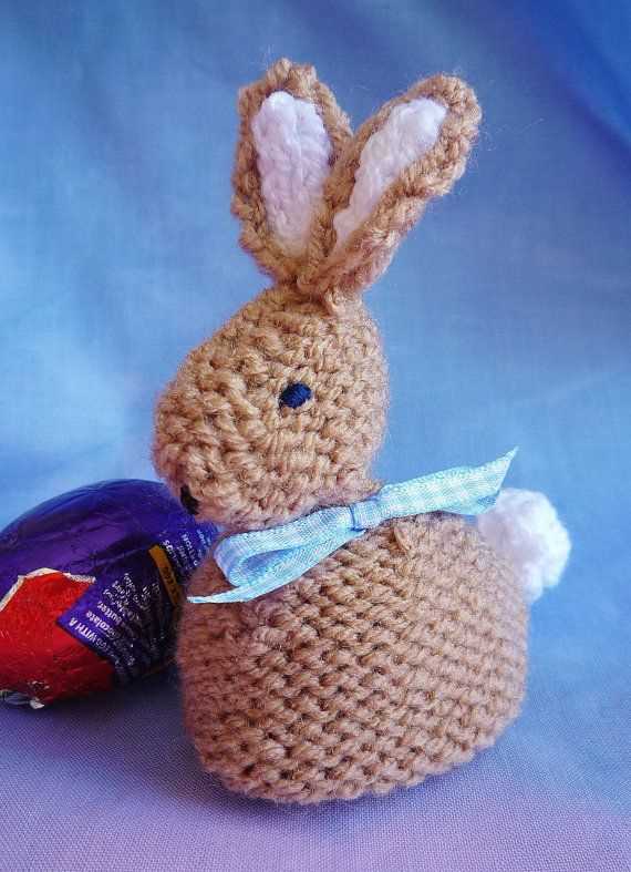 Easter rabbit knitting pattern