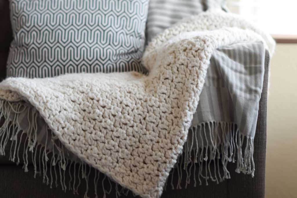 Easy heirloom knit blanket pattern