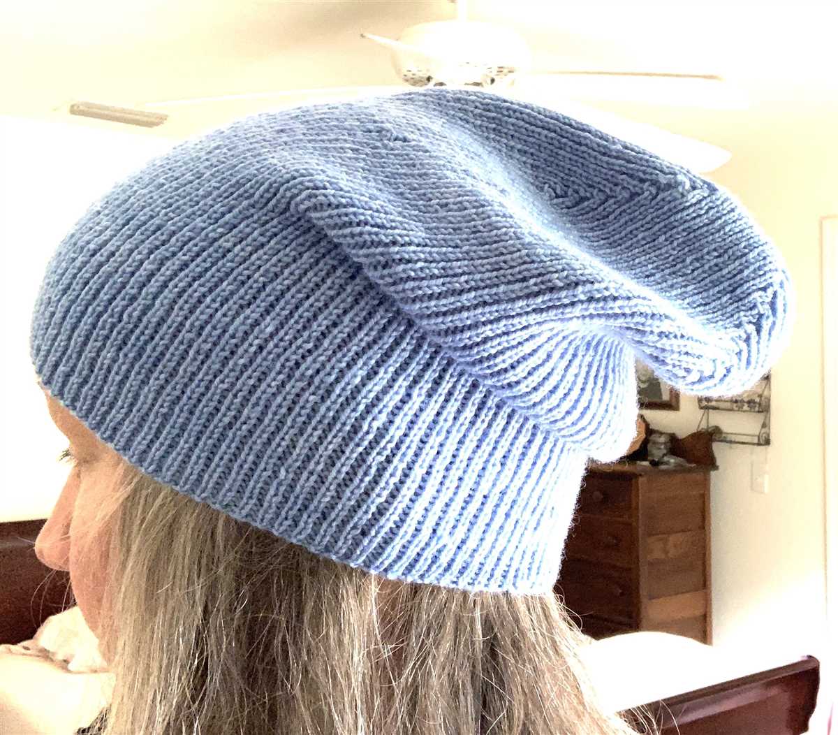 Easy knit slouchy hat free pattern