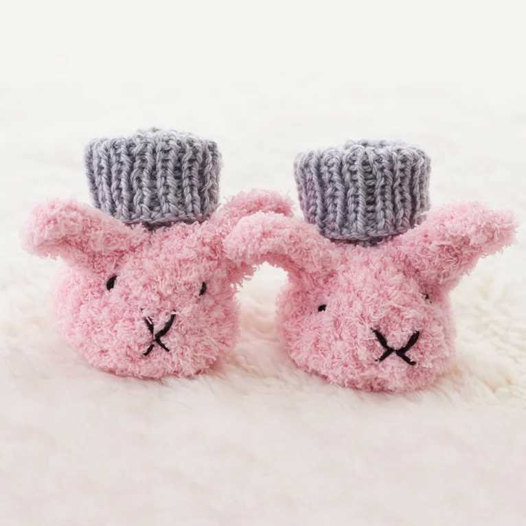Bunny booties knitting pattern