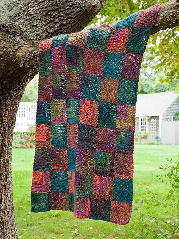 Knitting pattern squares make blanket