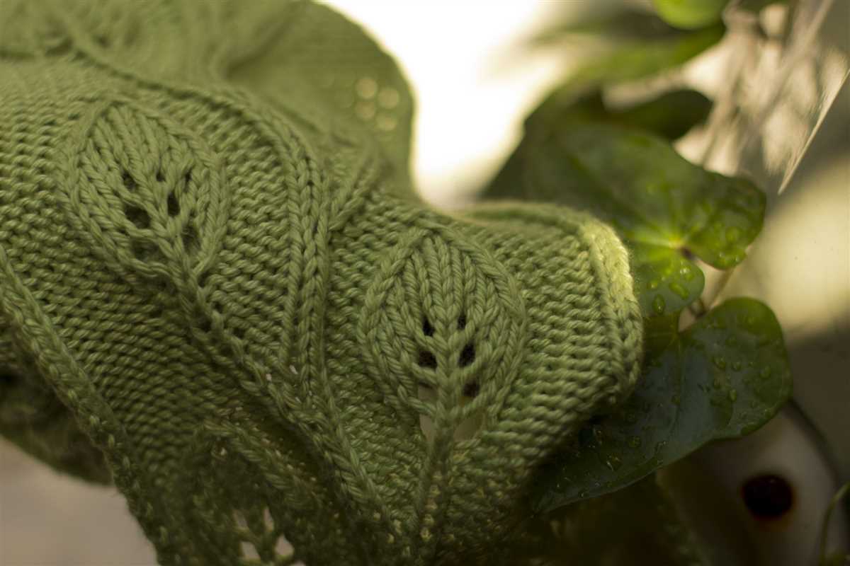 Free knitting patterns for flowers and leaves