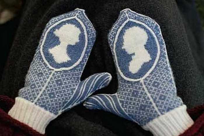 Magic loop mittens knitting pattern