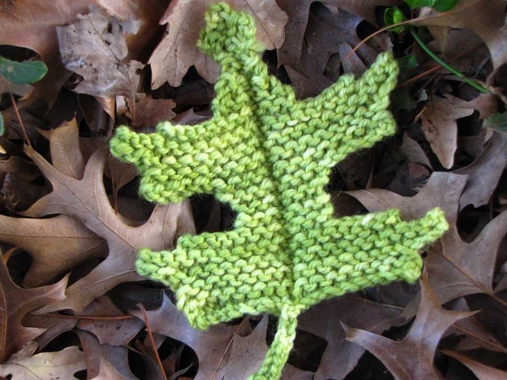 Free knitting patterns for flowers and leaves