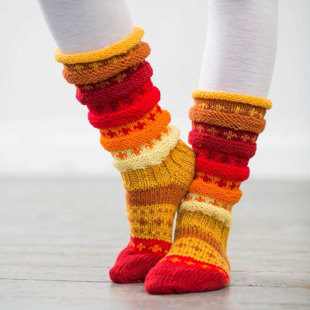 Flared leg warmers knitting pattern