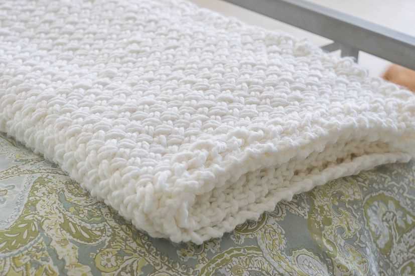 Eyelet blanket knitting pattern